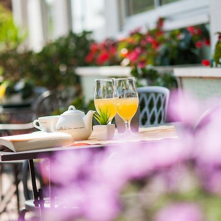 Hotel Virginia ดิอาโนมารีนา ภายนอก รูปภาพ