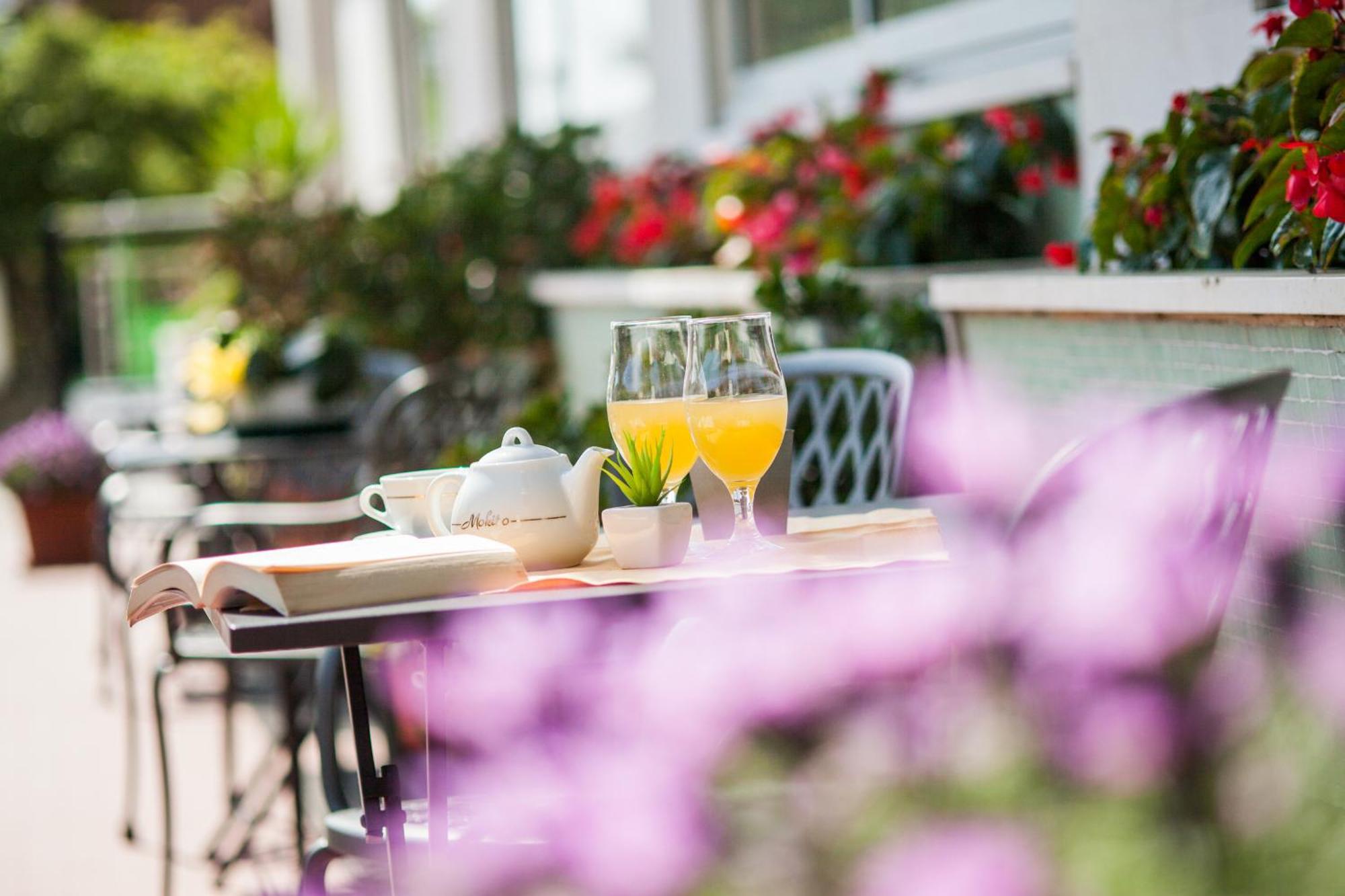 Hotel Virginia ดิอาโนมารีนา ภายนอก รูปภาพ