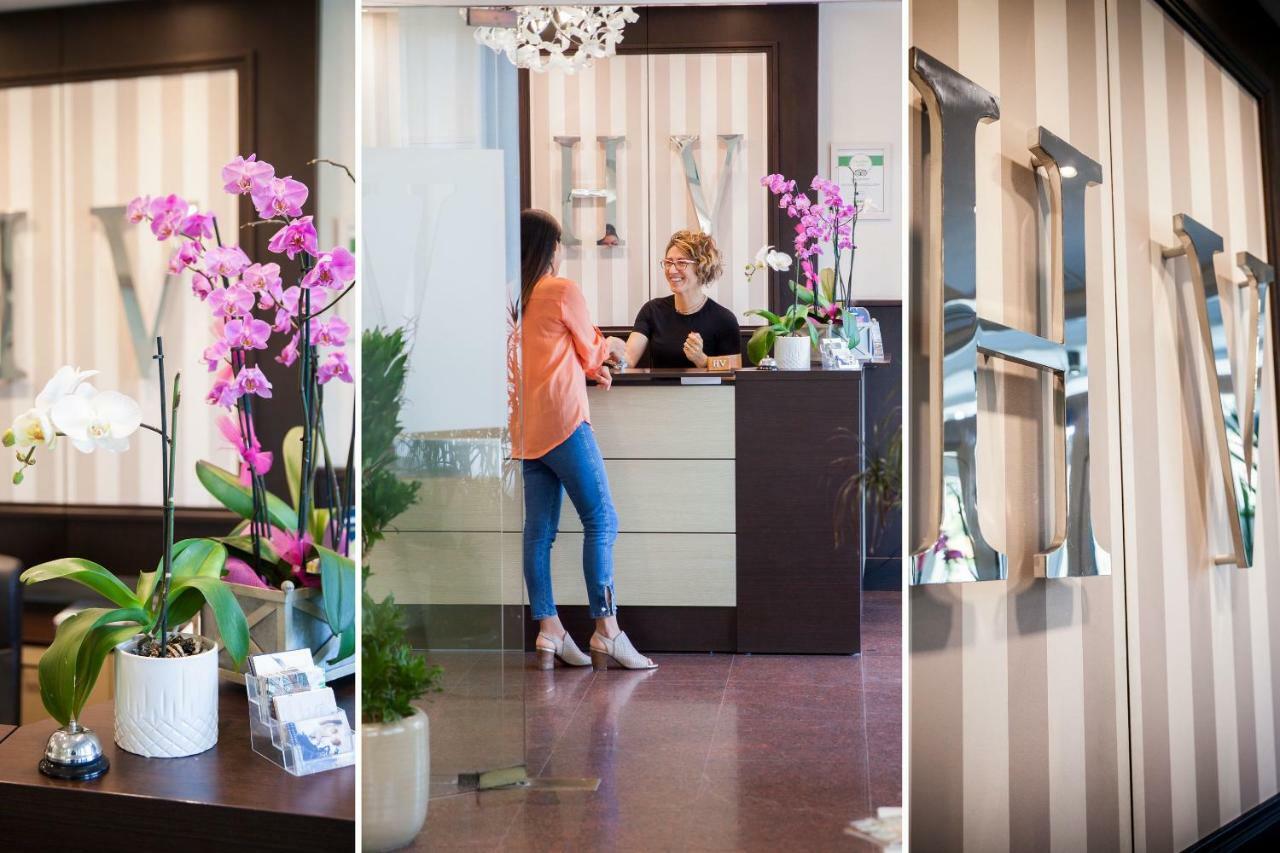 Hotel Virginia ดิอาโนมารีนา ภายนอก รูปภาพ